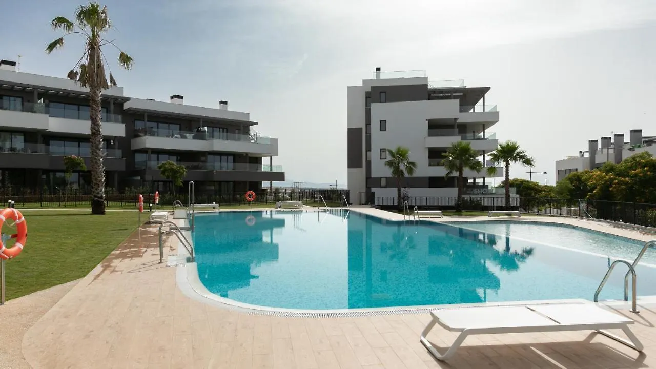 Apartamento De 1 Dormitorio Con Piscina Y Gimnasio Comunitarios Estepona Spain